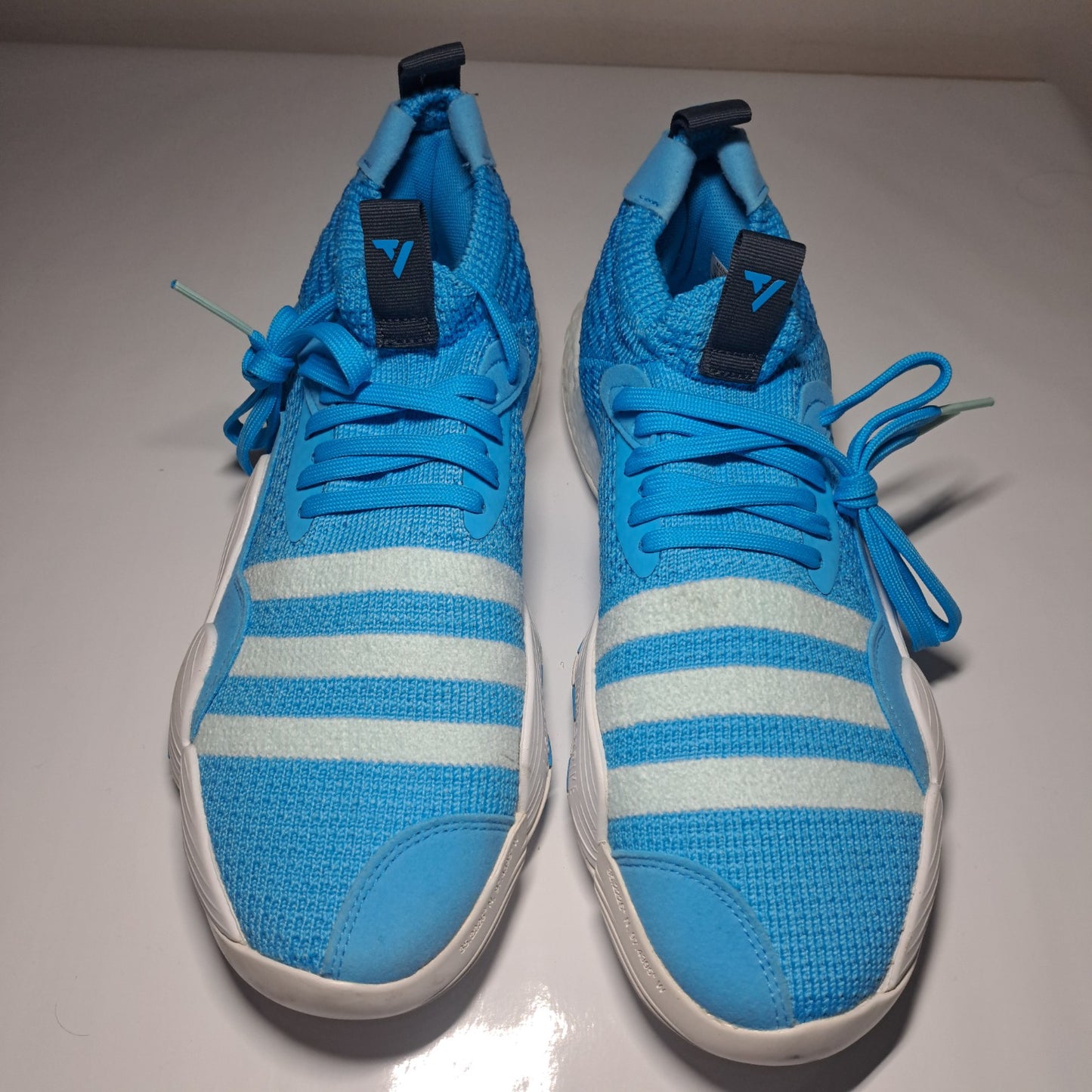 adidas Trae Young 2.0 – Sky Rush / Almost Blue | Basketballschuhe | Größe US 9 / EU 42