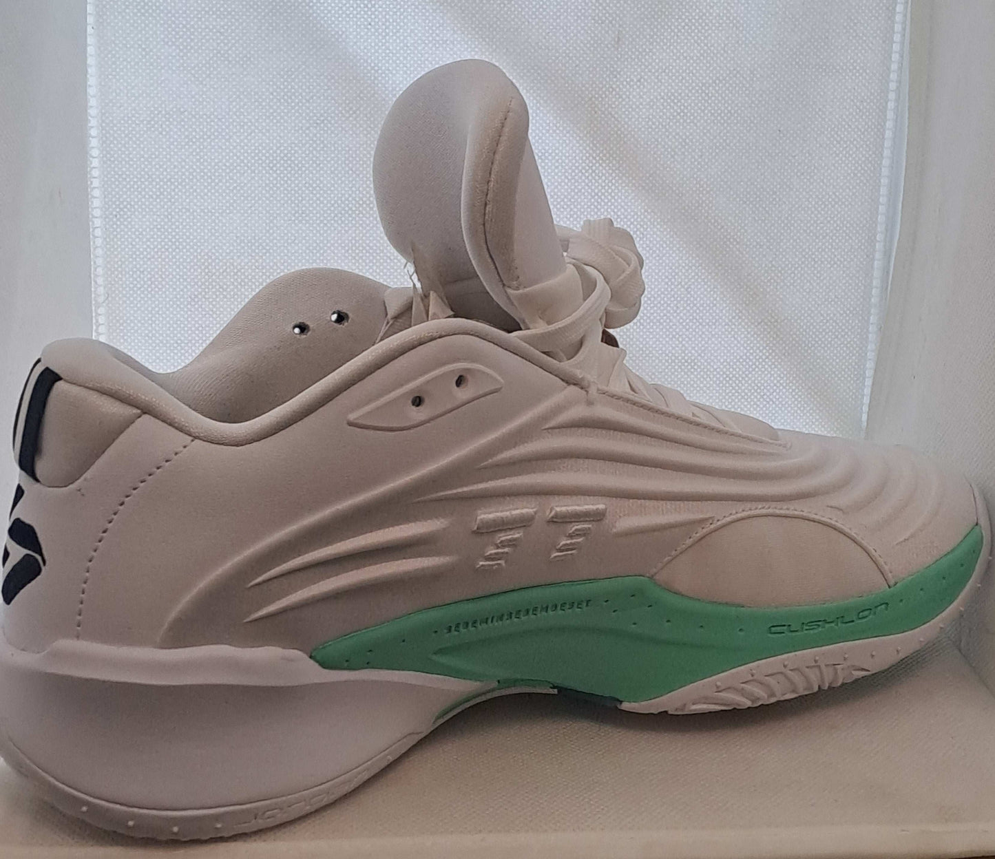 Air Jordan Luka 3 White/Black/Volt Glow – Größe 45 – NEU (ohne OVP-Deckel)