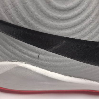 Nike Team Hustle D 9 – Basketballschuhe – Größe 40 (7Y)