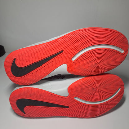 Nike Team Hustle D 9 – Basketballschuhe – Größe 40 (7Y)