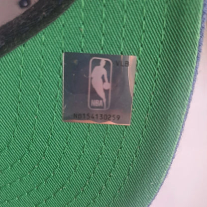 Mitchell & Ness Cleveland Cavaliers Snapback – Navy