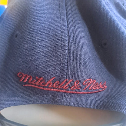 Mitchell & Ness Cleveland Cavaliers Snapback – Navy
