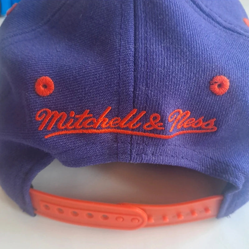 Mitchell & Ness Phoenix Suns Snapback – NBA Retro Cap