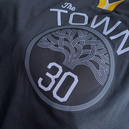 Stephen Curry #30 Golden State Warriors "The Town" Trikot – Nike Swingman NBA Jersey Gr. L