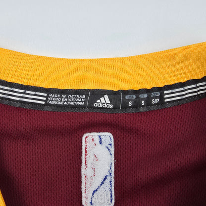 Cleveland Cavaliers LeBron James #23 Trikot – adidas Replica (weinrot) – Gr. S