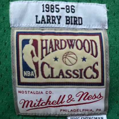 Boston Celtics Larry Bird #33 Trikot – Mitchell & Ness Swingman (1985-86, grün) – Gr. S