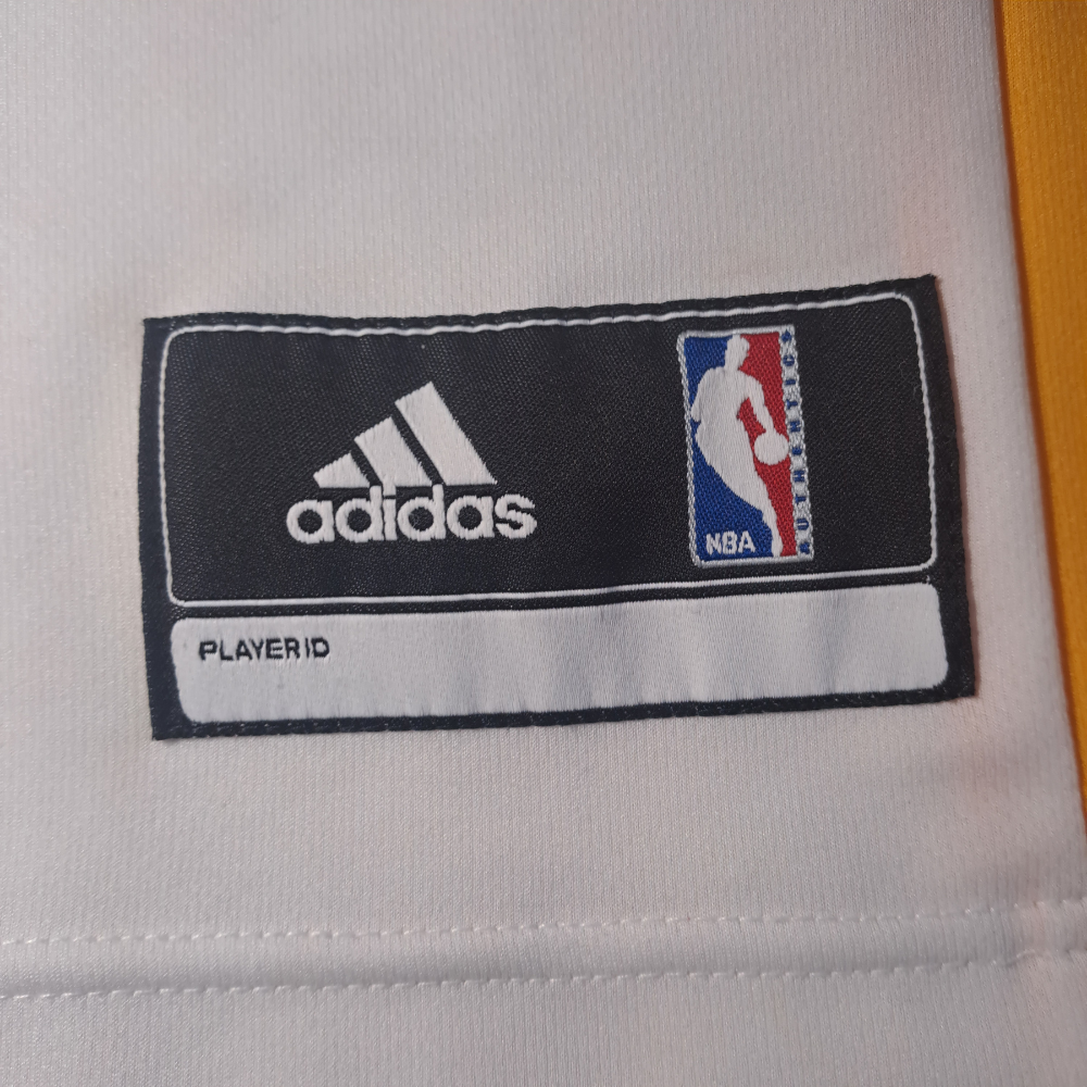 Adidas NBA Lakers Kobe Bryant #24 Jersey Weiß – Größe S – Authentic Style