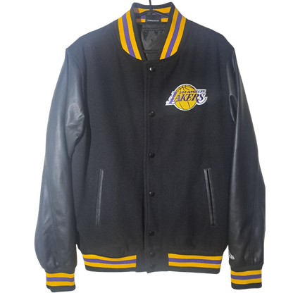 Los Angeles Lakers Varsity Jacket – New Era – Größe L – Offizielle NBA Jacke