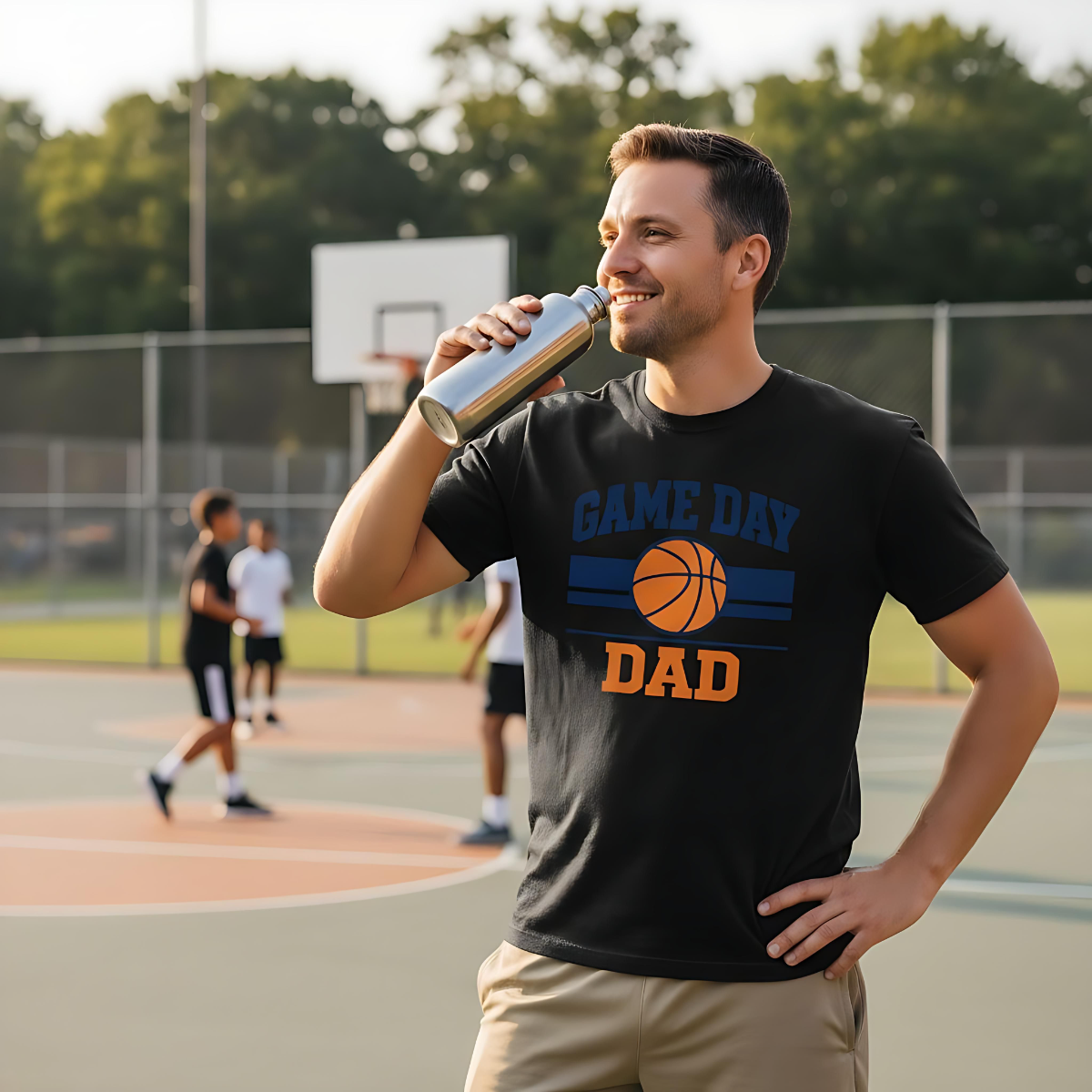 Game Day Dad T-Shirt – Basketball Varsity Design für stolze Väter | Premium Organic Streetwear