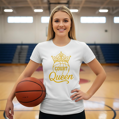 Court Queen T-Shirt – Goldene Krone Basketball Design | Organic Women Streetwear von CourtKings