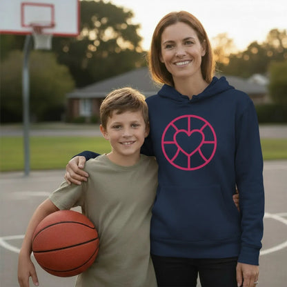 Basketball Heart Hoodie – Minimal Design für echte Basketball Moms | CourtKings