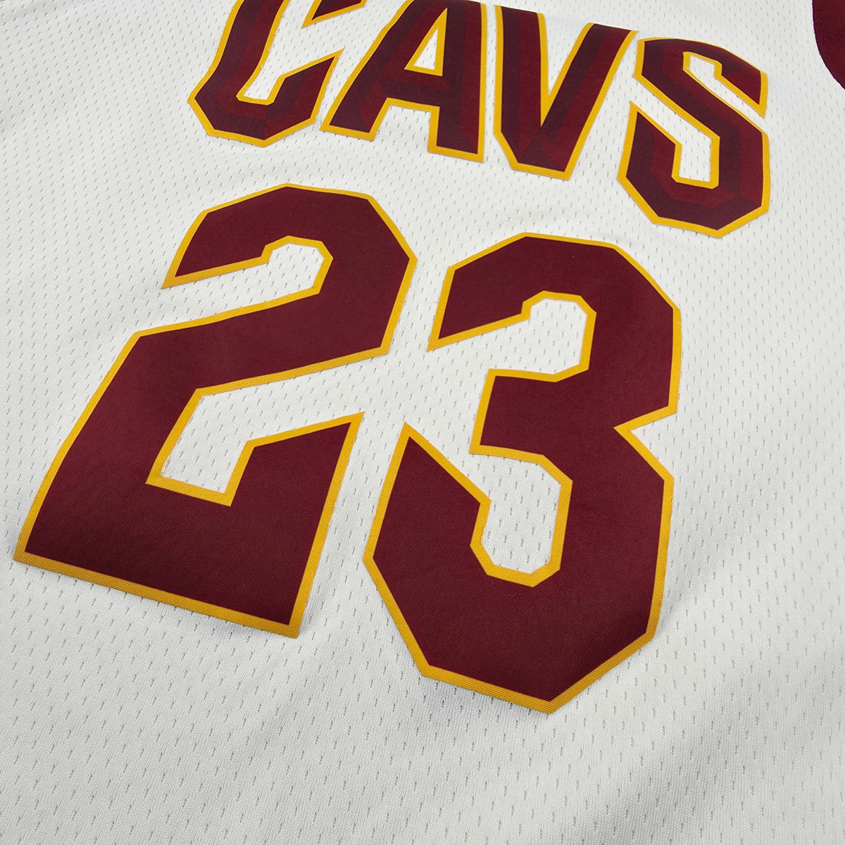 Cleveland Cavaliers LeBron James #23 Trikot – Nike Swingman Association Edition (weiß) – Gr. M (44)