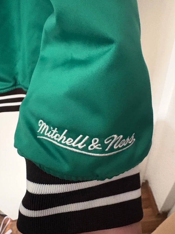 Boston Celtics NBA Finals 2008 Jacke – Mitchell & Ness – Größe XL – Satin Bomber Jacket