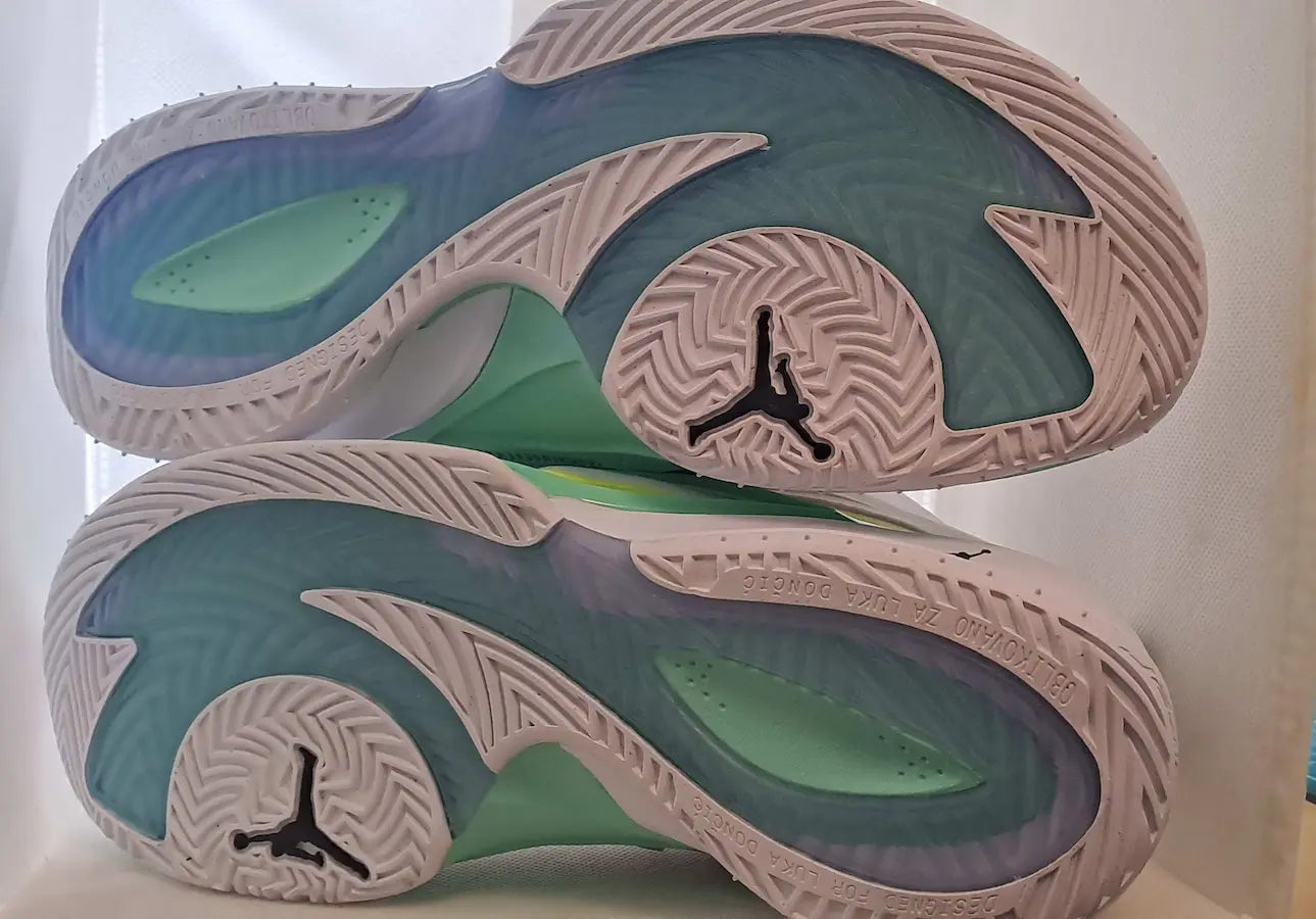 Air Jordan Luka 3 White/Black/Volt Glow – Größe 45 – NEU (ohne OVP-Deckel)