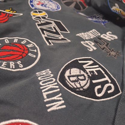 Jeff Hamilton Racing Collection NBA Patch Jacket – Vintage Multi Team Herren XL | Unikat