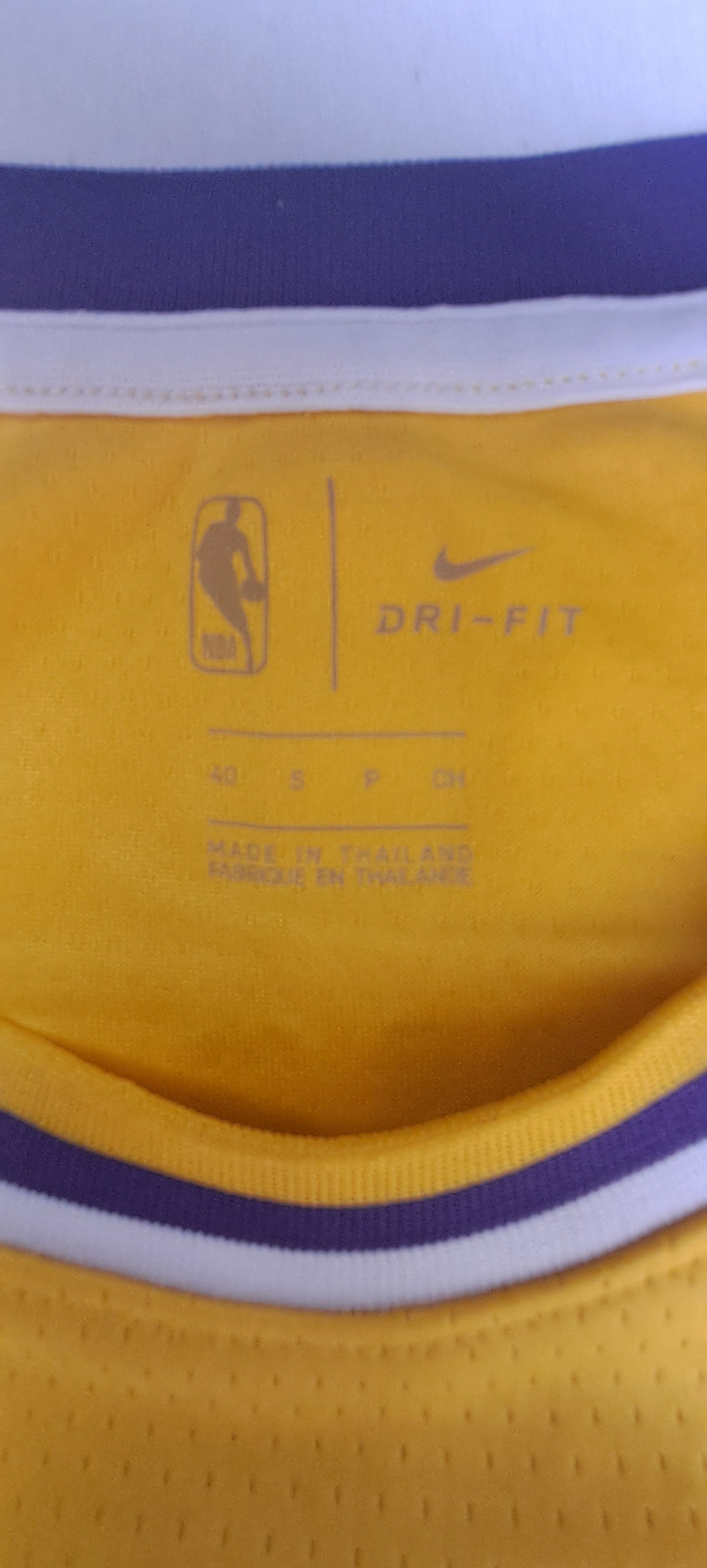 Nike Los Angeles Lakers #8 Kobe Bryant Swingman Jersey – Vintage Gelb Herren S | Secondhand