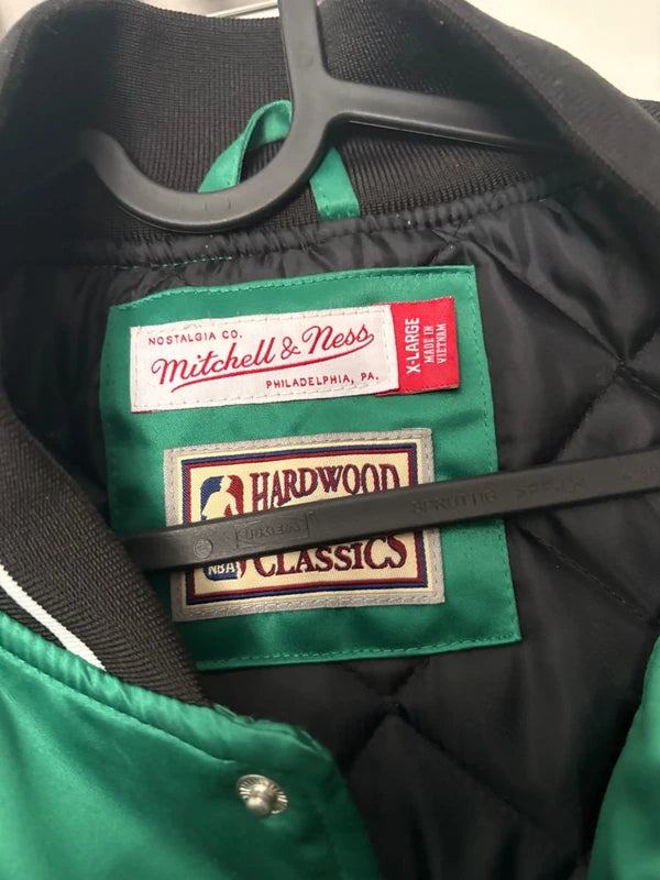 Boston Celtics NBA Finals 2008 Jacke – Mitchell & Ness – Größe XL – Satin Bomber Jacket